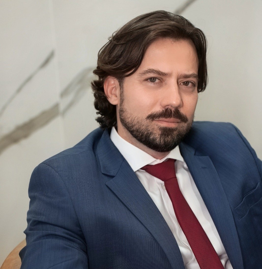 Dr. Clendes Pereira