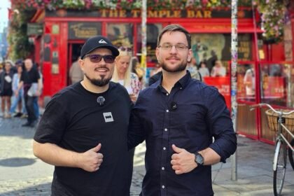 O assessorado André Albino acompanhado de Marcelo Leimann (Fundador da AUSP).