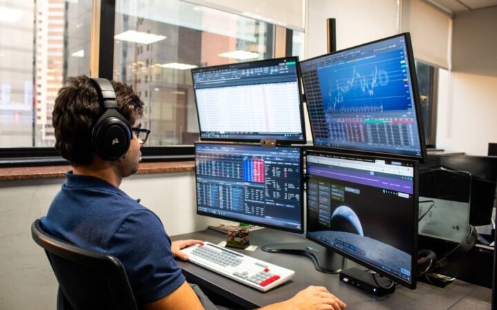 Na Collar Capital, a Mesa de inteligência integra a estrutura que sustenta a gestão patrimonial estratégica e personalizada.