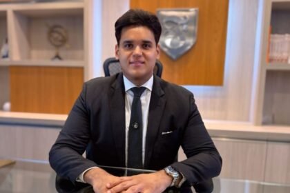 Dr. André Frutuoso, advogado especialista em direito bancário com mais de 16 anos de atuação, sócio da Frutuoso Advocacia.