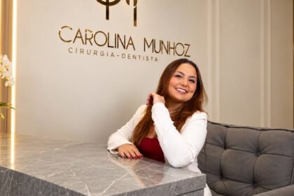 Facetas em resina: como o planejamento individual influencia o resultado estético do sorriso.