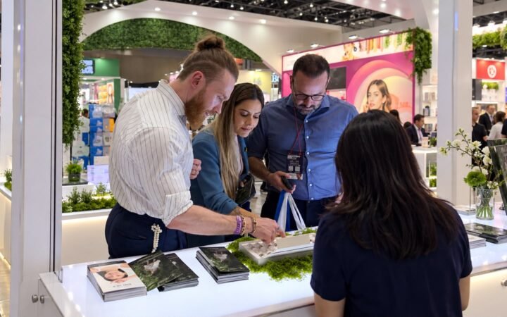 Carolina Facco participou da K-Beauty Expo Korea para encontrar ingredientes e formulações para os próximos produtos da Cicatribem.
